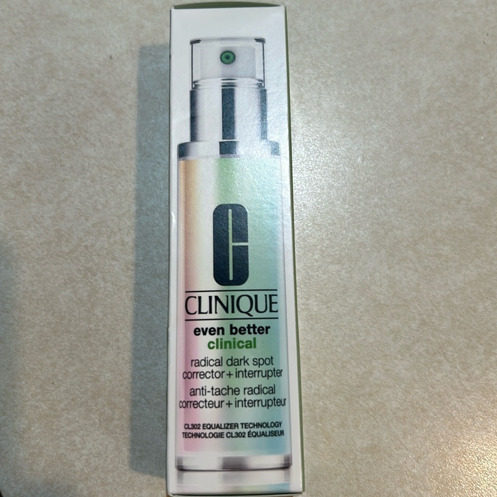 Even Better Clinical™ Radical Dark Spot Corrector + Interrupter
